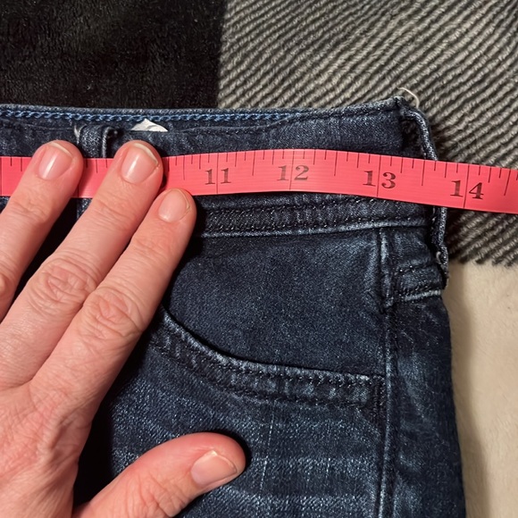 Hollister short shorts size 00 (23) dark wash - Picture 5 of 10